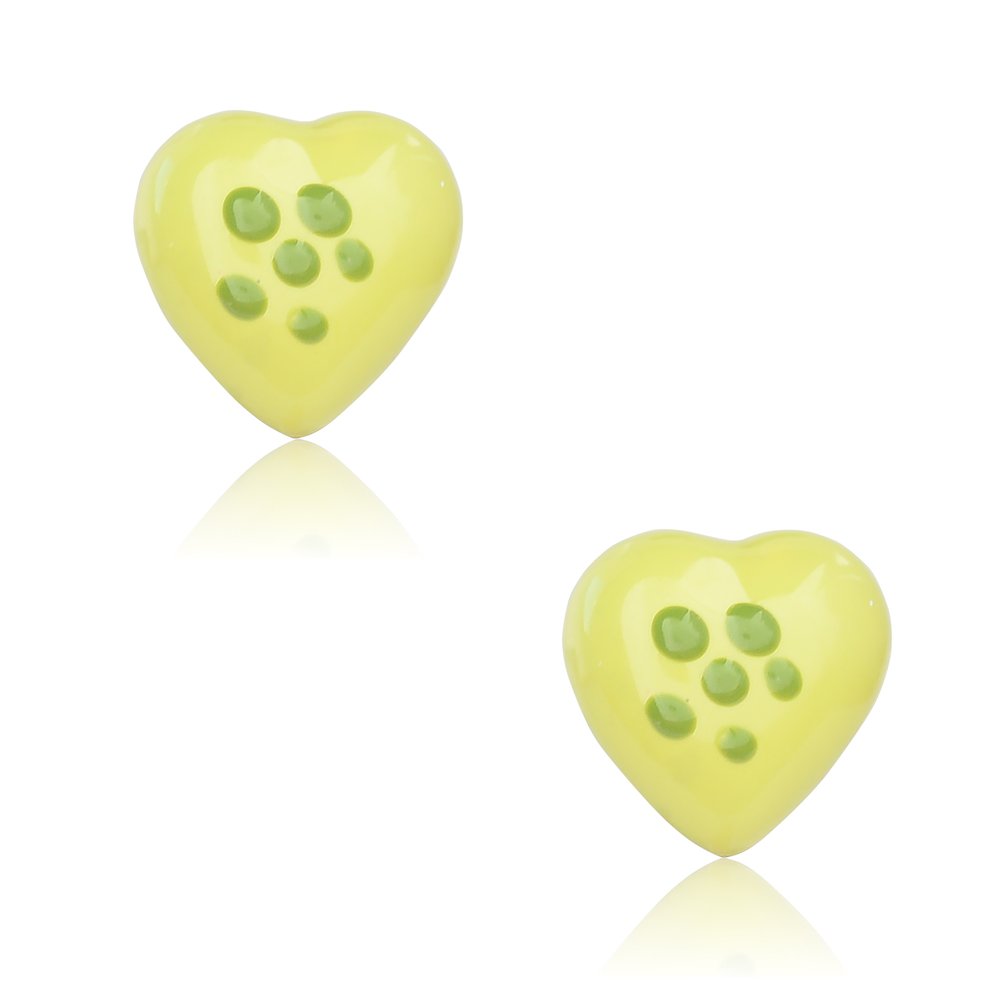 Παιδικά οικονομικά σκουλαρίκια ασημένια 925, καρφωτά, σε σχέδιο καρδιάς. Είναι διακοσμημένα με σμάλτο σε πράσινες αποχρώσεις.